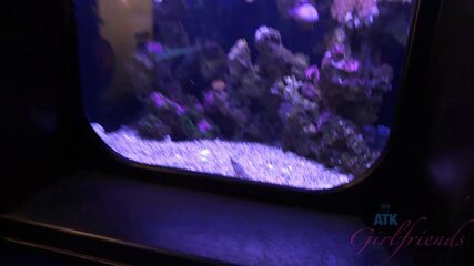 Hawaiian POV Toy Squirt Play